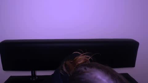 Olivia online show from February 2025 01:19:02 PM