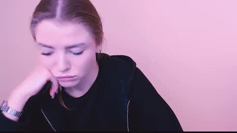 Olivia online show from February 2025 11:25:02 AM