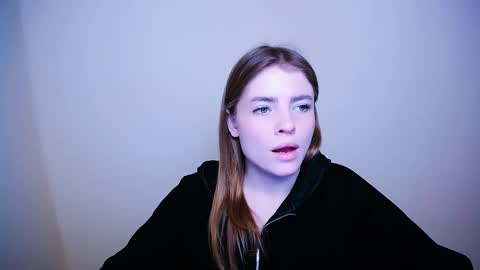 Olivia online show from February 2025 01:20:01 PM