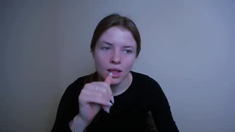 Olivia online show from February 2025 09:09:02 AM