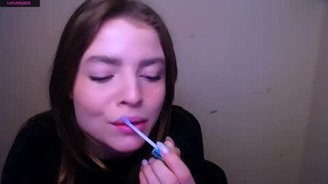 Olivia online show from February 2025 07:48:01 AM