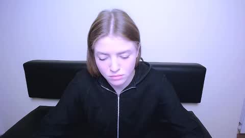 Olivia online show from February 2025 11:44:02 AM