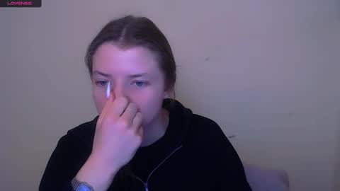 Olivia online show from February 2025 07:58:02 AM