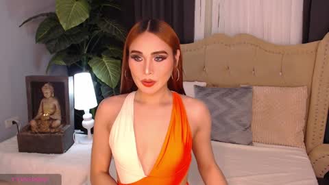 missoliviaontop online show from April 2026 01:41:01 PM