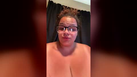 missophelia420 online show from June 2026 08:19:01 PM