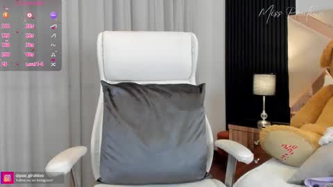 Pau Giraldo online show from February 2025 02:29:01 AM