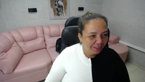 Penelope online show from January 2025 12:18:01 PM