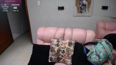 Penelope online show from October 2025 11:53:02 AM