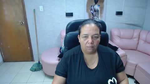 Penelope online show from November 2025 11:43:02 AM