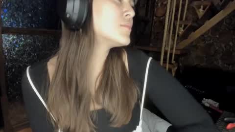 Snapshot of misspink152015 chatting on March 2025 02:19:02 AM sarah online show from March 2025 02:19:02 AM