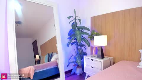 Emma Prada online show from October 2025 11:49:02 AM