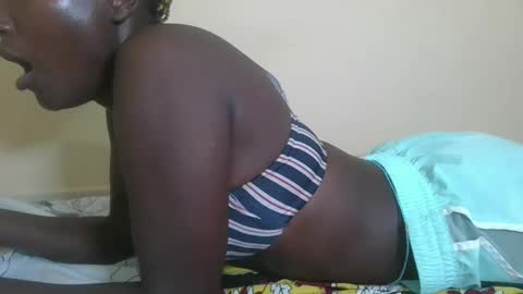 pretty gal online show from March 2025 12:48:01 AM