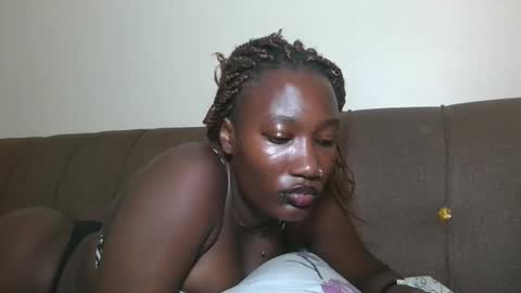 pretty gal online show from November 2025 05:28:02 AM