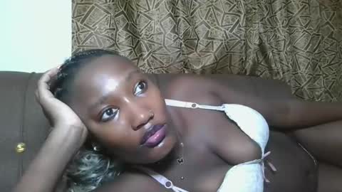 pretty gal online show from November 2025 05:35:02 PM