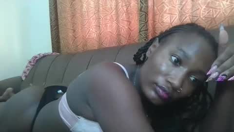 pretty gal online show from April 2026 07:03:01 AM