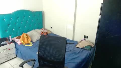 kassandra online show from October 2025 12:47:01 AM