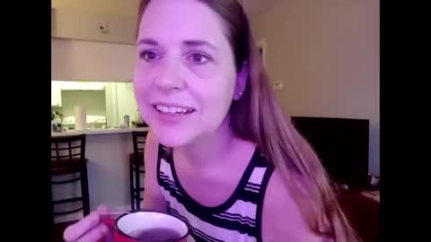 Snapshot of misssexysweet chatting on February 2025 02:02:01 PM misssexysweet online show from February 2025 02:02:01 PM