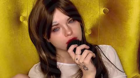 Misss Lola Angel online show from October 2025 02:05:01 PM