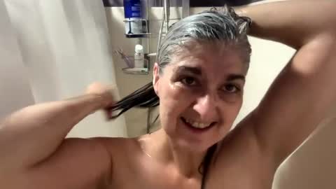 Snapshot of missspooky chatting on October 2025 11:10:02 AM Miss Spooky Silverstacker online show from October 2025 11:10:02 AM