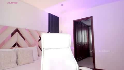 Fernanda Davila online show from October 2025 12:52:02 PM