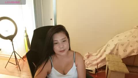 Snapshot of missvalday chatting on June 2026 07:43:01 AM Val online show from June 2026 07:43:01 AM