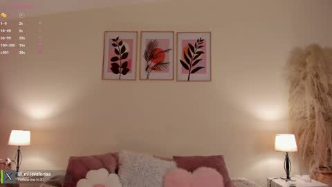 Valeria Davila online show from April 2026 12:43:02 PM