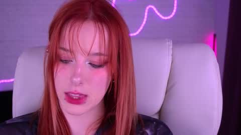 MissVelora online show from November 2025 08:42:02 PM