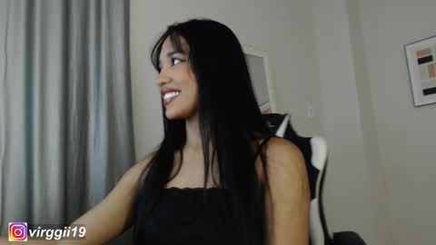 missvirggii online show from October 2025 09:47:02 PM