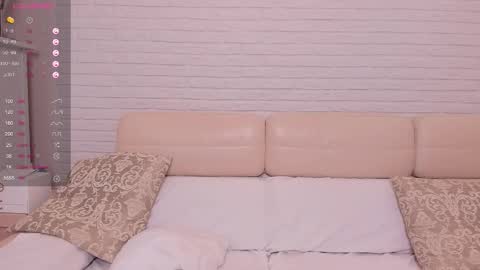 missxcaprice online show from October 2025 03:58:02 AM