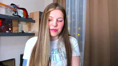 Anya online show from April 2026 07:27:01 PM