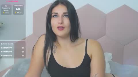 Snapshot of missyross_ chatting on July 2026 06:06:02 PM Elly online show from July 2026 06:06:02 PM