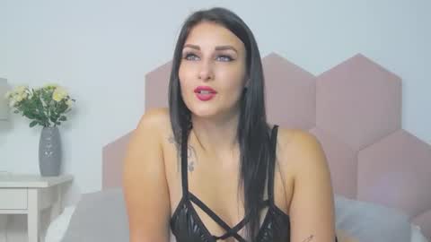 Snapshot of missyross_ chatting on July 2026 07:56:04 PM Elly online show from July 2026 07:56:04 PM