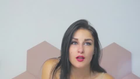 Snapshot of missyross_ chatting on July 2026 06:18:02 PM Elly online show from July 2026 06:18:02 PM
