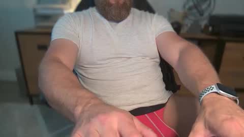 Snapshot of mister_dilf chatting on June 2026 01:31:02 PM MISTER DILF online show from June 2026 01:31:02 PM