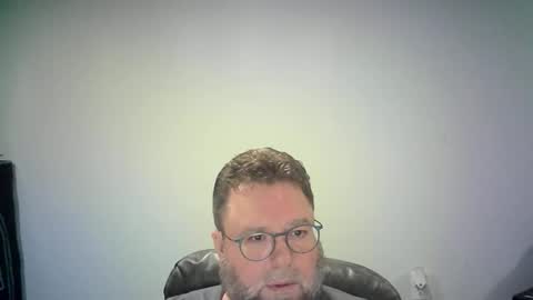 Mr. Happy online show from November 2025 07:52:01 AM