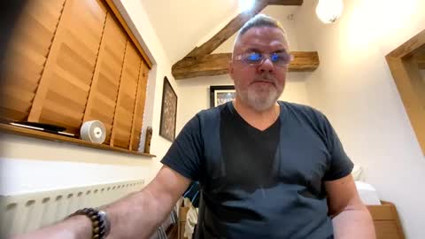 Misterblivs online show from December 2024 08:21:01 AM