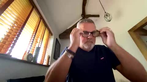 Snapshot of misterblivs chatting on June 2026 01:59:01 PM Misterblivs online show from June 2026 01:59:01 PM