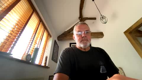 Snapshot of misterblivs chatting on July 2026 08:28:02 AM Misterblivs online show from July 2026 08:28:02 AM