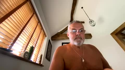 Snapshot of misterblivs chatting on July 2026 08:10:02 AM Misterblivs online show from July 2026 08:10:02 AM