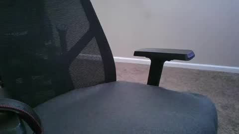 Julius online show from April 2026 05:43:01 PM