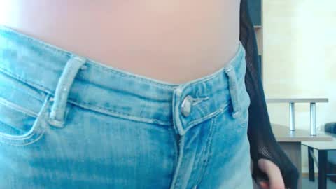 Snapshot of misteryland chatting on February 2025 09:37:01 AM Brina online show from February 2025 09:37:01 AM