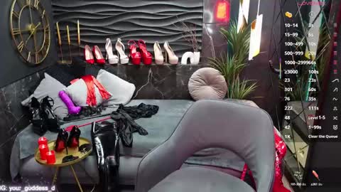 Darsy online show from March 2025 12:12:01 PM