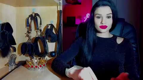 Snapshot of mistress_kristi chatting on January 2026 09:02:02 PM Mistress Kristi online show from January 2026 09:02:02 PM