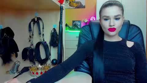 Snapshot of mistress_kristi chatting on February 2026 09:23:01 PM Mistress Kristi online show from February 2026 09:23:01 PM