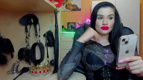 Snapshot of mistress_kristi chatting on May 2026 07:09:02 PM Mistress Kristi online show from May 2026 07:09:02 PM