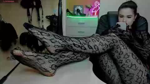 Snapshot of mistress_kristi chatting on June 2026 06:30:01 PM Mistress Kristi online show from June 2026 06:30:01 PM