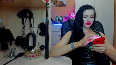 Snapshot of mistress_kristi chatting on June 2026 08:13:01 PM Mistress Kristi online show from June 2026 08:13:01 PM