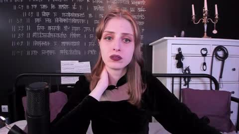 Snapshot of mistress_marlene chatting on December 2024 01:17:01 PM Mistress Marlene online show from December 2024 01:17:01 PM