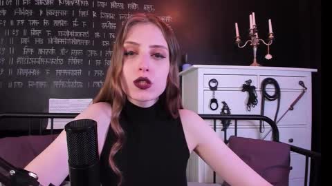 Snapshot of mistress_marlene chatting on September 2025 07:20:01 AM Mistress Marlene online show from September 2025 07:20:01 AM