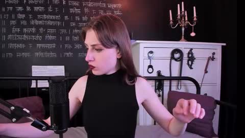 Snapshot of mistress_marlene chatting on September 2025 07:21:01 AM Mistress Marlene online show from September 2025 07:21:01 AM